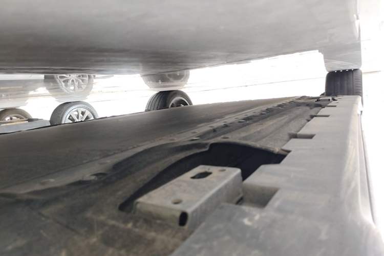 Used BYD Han 2022 EV Genesis Edition 715KM Front-Wheel-Drive Prestige Model Right Side Sill