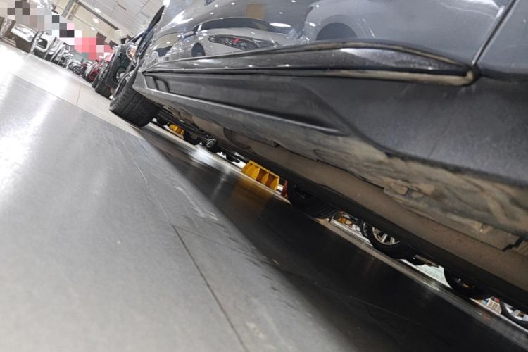 Used BYD Han 2022 DM-i 242km Flagship Model Right Side Sill