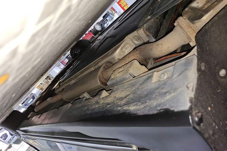 Used BYD Han 2022 DM-i 121KM Prestige Model Right Side Sill
