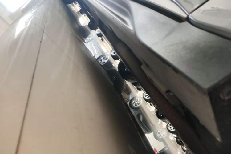 Used BYD Han 2022 DM-i 121KM Luxury Model Right Side Sill