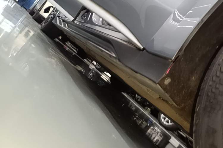 Used BYD Han 2022 DM-i 121KM Prestige Model Right Side Sill