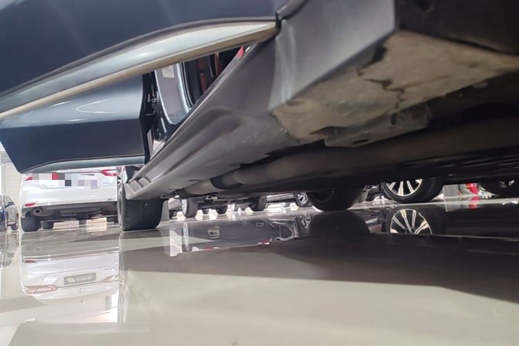 Used BYD Han 2022 DM-i 121KM Luxury Model Right Side Sill