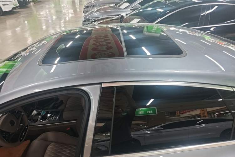 Used BYD Han 2022 EV Genesis Edition 715KM Front-Wheel-Drive Prestige Model Roof