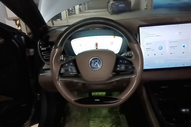 Used BYD Han 2022 EV Genesis Edition 715 km Front-Wheel-Drive Flagship Model Steering Wheel