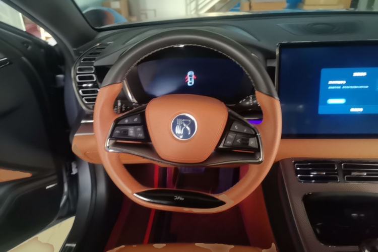 Used BYD Han 2022 DM-i 121KM Luxury Model Steering Wheel
