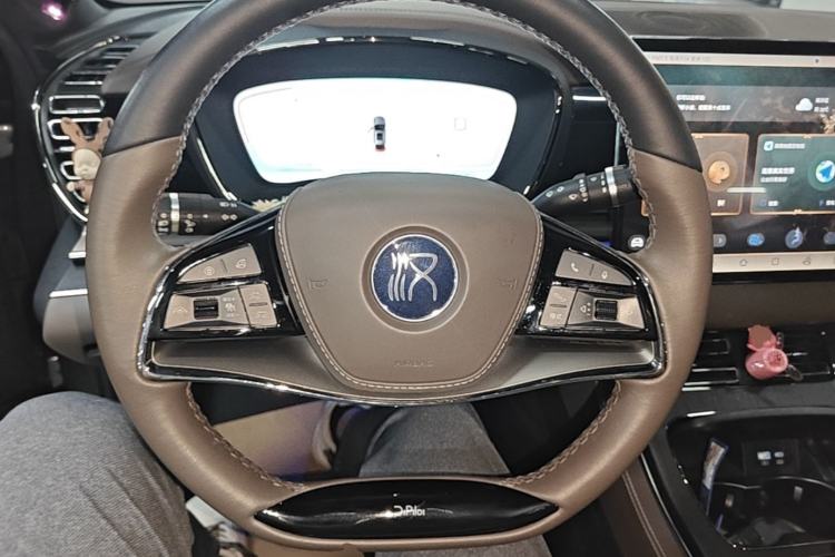 Used BYD Han 2022 EV Genesis Edition 715 km Front-Wheel-Drive Flagship Model Steering Wheel