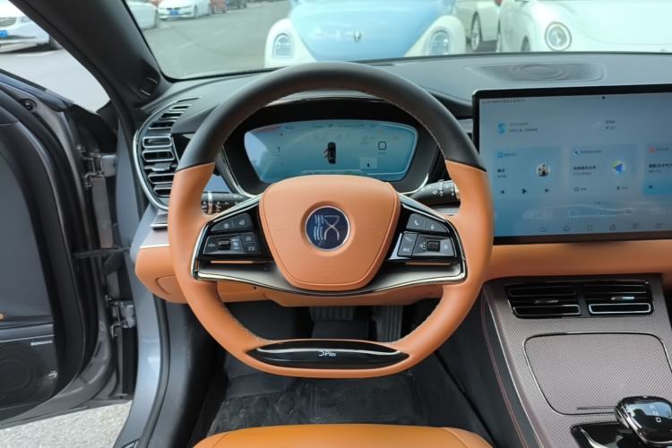 Used BYD Han 2022 EV Genesis Edition 610KM All-Wheel Drive Premium Model Steering Wheel