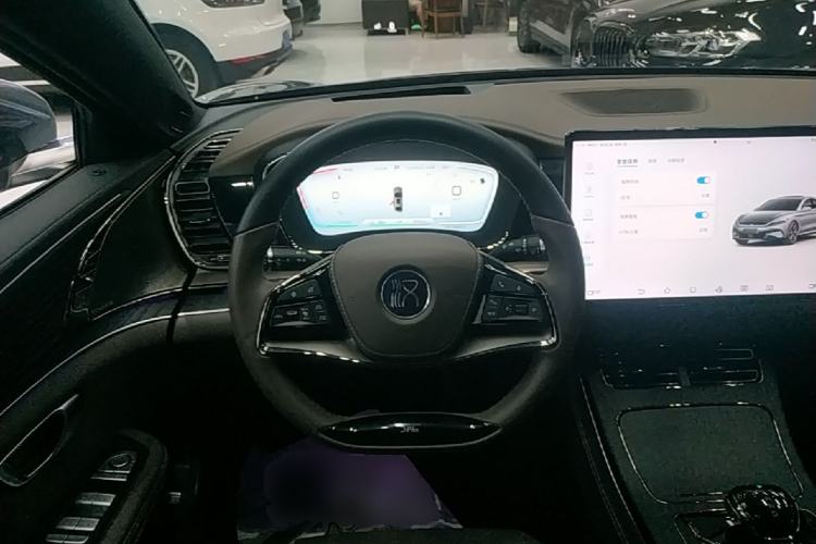 Used BYD Han 2022 EV Genesis Edition 715 km Front-Wheel-Drive Flagship Model Steering Wheel