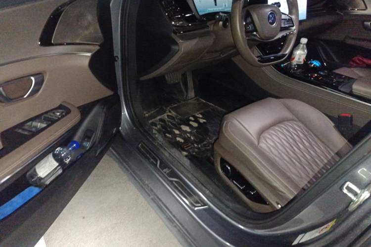 Used BYD Han 2022 DM-i 121KM Prestige Model Steering Wheel