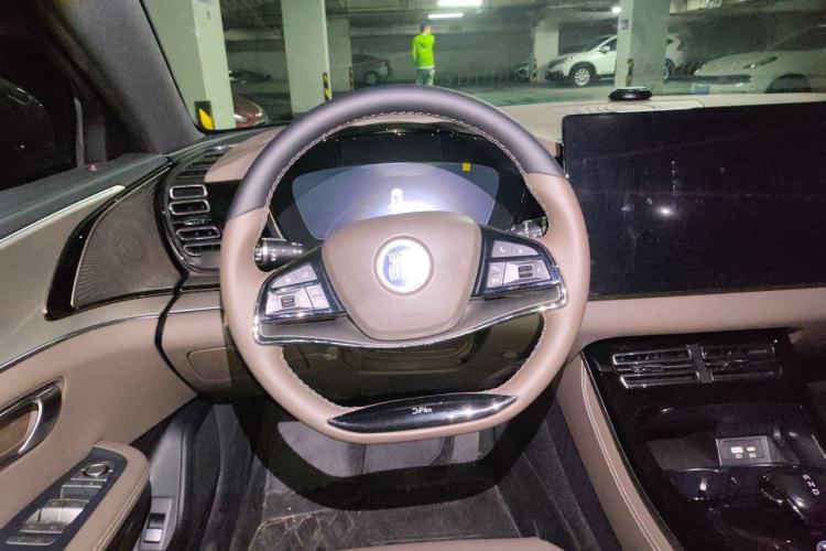 Used BYD Han 2022 DM-i 121KM Prestige Model Steering Wheel