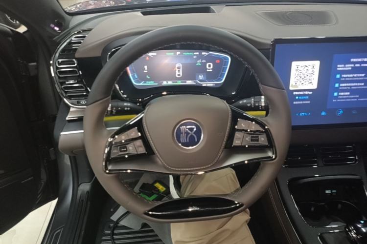 Used BYD Han 2022 EV Genesis Edition 715 km Front-Wheel-Drive Flagship Model Steering Wheel