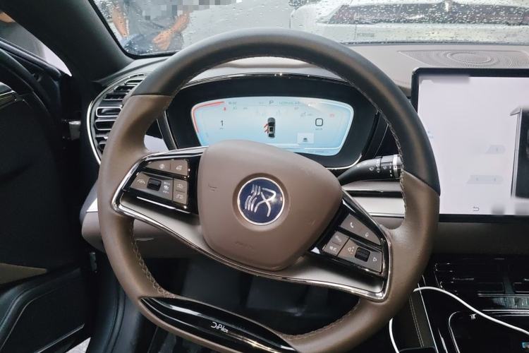 Used BYD Han 2022 DM-i 121KM Prestige Model Steering Wheel