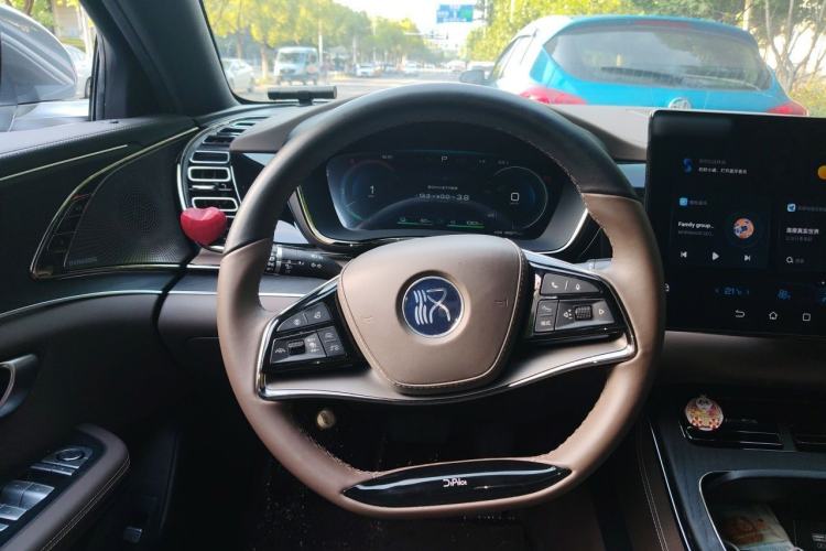 Used BYD Han 2022 DM-i 121KM Luxury Model Steering Wheel
