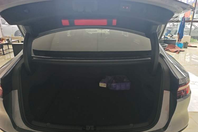 Used BYD Han 2022 DM-i 121KM Prestige Model Trunk