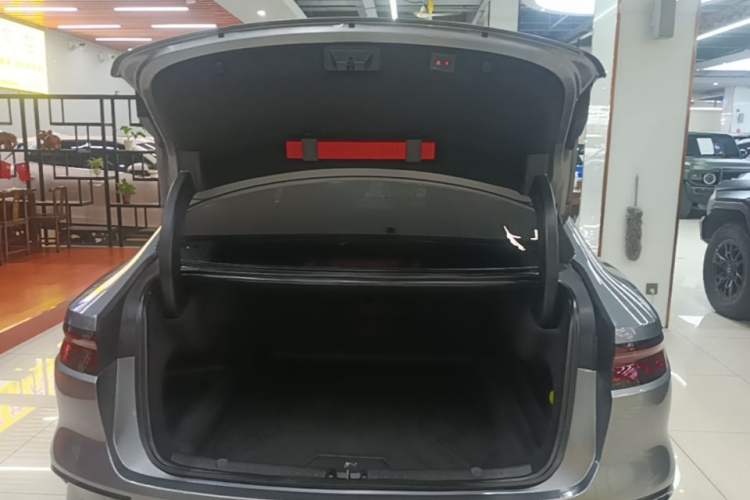 Used BYD Han 2022 DM-i 121KM Prestige Model Trunk