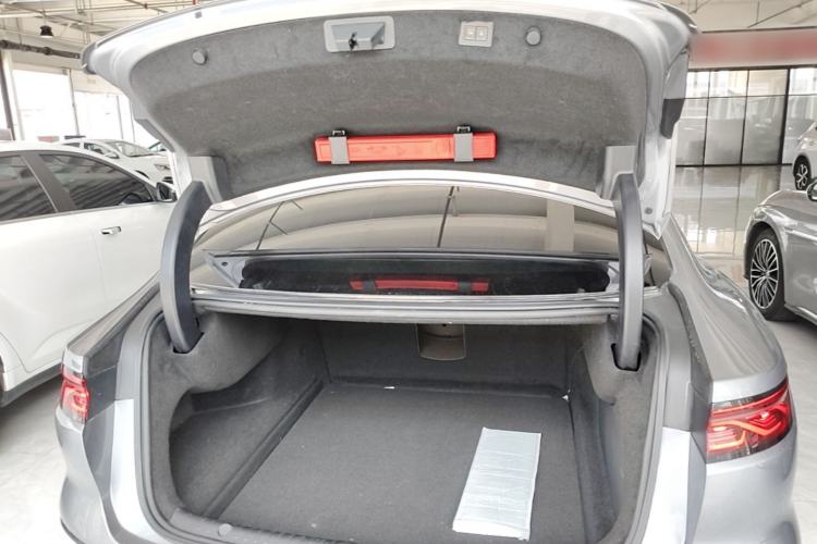 Used BYD Han 2022 EV Genesis Edition 715KM Front-Wheel-Drive Prestige Model Trunk