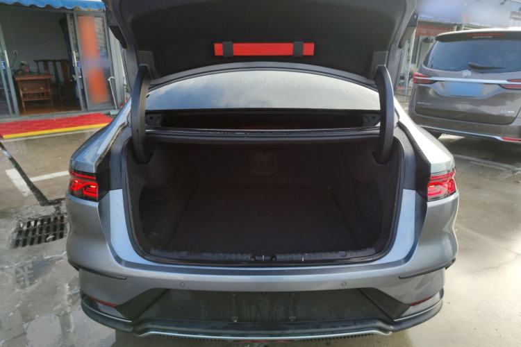Used BYD Han 2022 DM-i 121KM Prestige Model Trunk