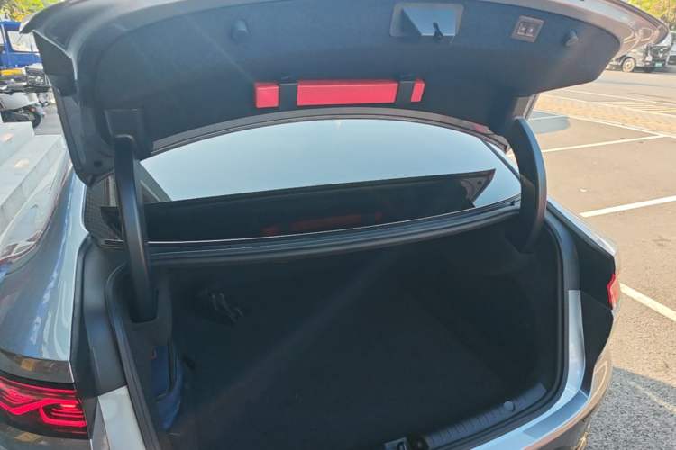 Used BYD Han 2022 DM-i 121KM Luxury Model Trunk