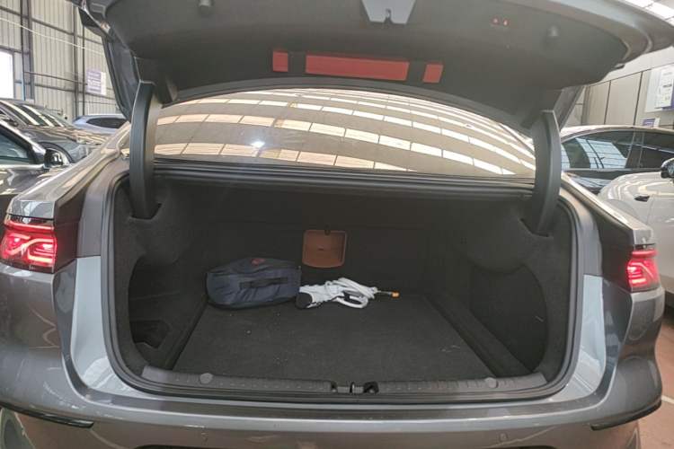 Used BYD Han 2022 DM-i 121KM Prestige Model Trunk