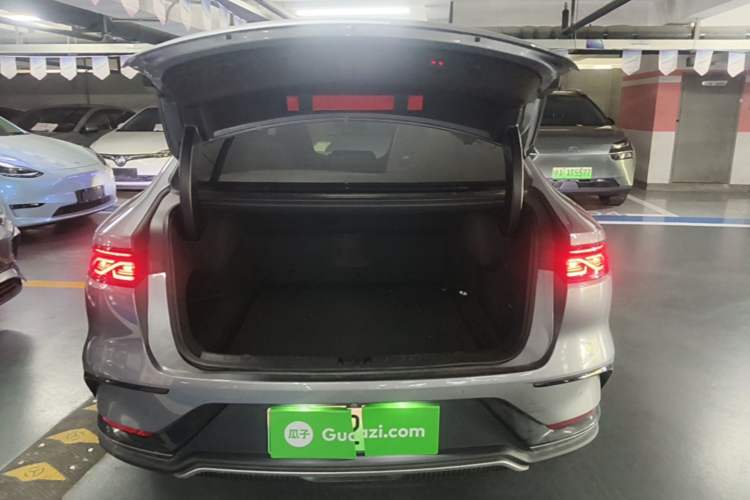 Used BYD Han 2022 EV Genesis Edition 715 km Front-Wheel-Drive Flagship Model Trunk