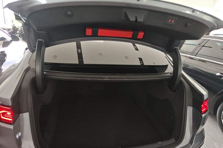 Used BYD Han 2022 DM-i 121KM Luxury Model Trunk
