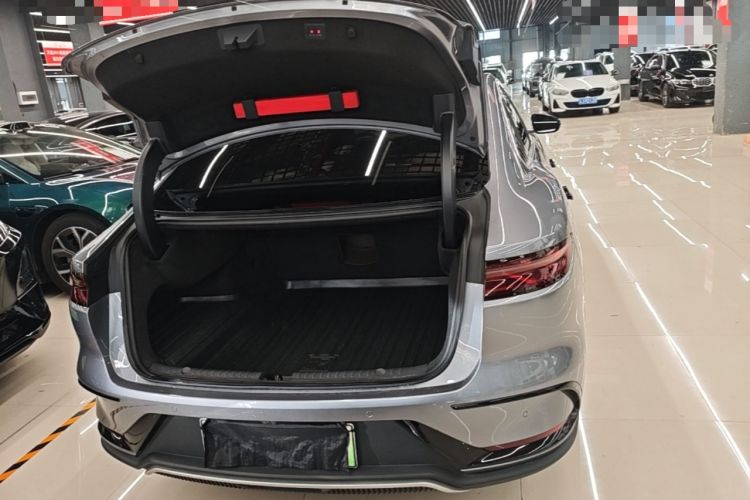 Used BYD Han 2022 EV Genesis Edition 715KM Front-Wheel-Drive Prestige Model Trunk