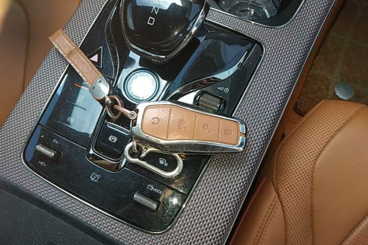 Used BYD Han 2022 DM-i 121KM Luxury Model Vehicle Key