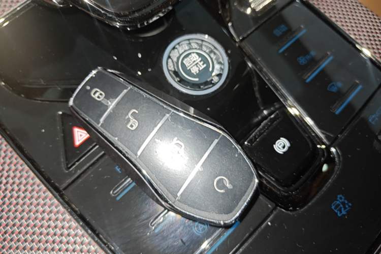 Used BYD Han 2022 DM-i 242km Flagship Model Vehicle Key