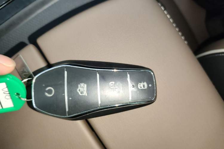 Used BYD Han 2022 DM-i 121KM Luxury Model Vehicle Key