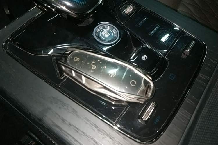 Used BYD Han 2022 DM-i 121KM Luxury Model Vehicle Key