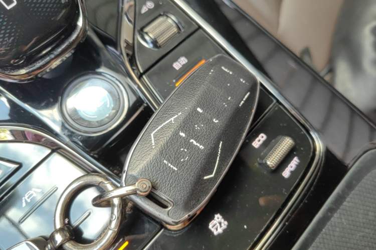 Used BYD Han 2022 EV Genesis Edition 715KM Front-Wheel-Drive Prestige Model Vehicle Key