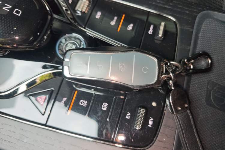 Used BYD Han 2022 DM-i 121KM Luxury Model Vehicle Key
