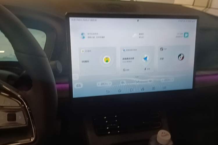 Used BYD Han 2022 EV 610 km All-Wheel-Drive Qianshan Cui Limited Edition Audio And AC Panel
