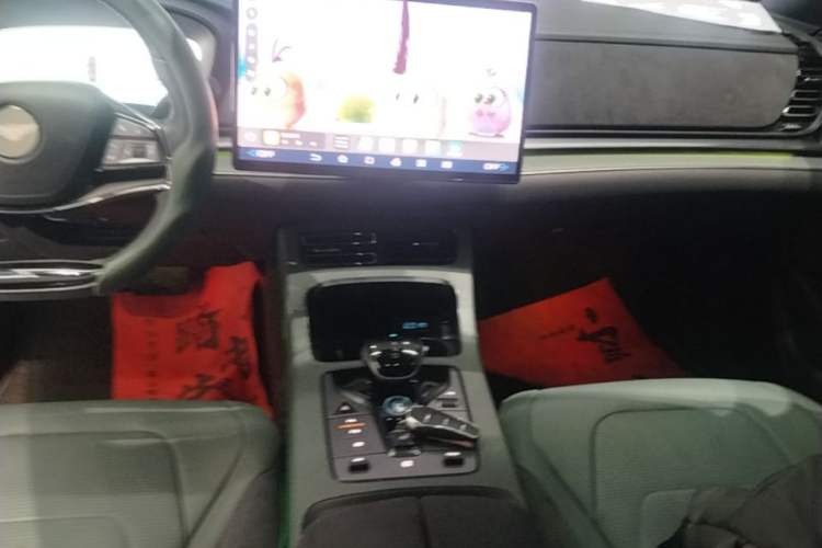 Used BYD Han 2022 EV 610 km All-Wheel-Drive Qianshan Cui Limited Edition Audio And AC Panel