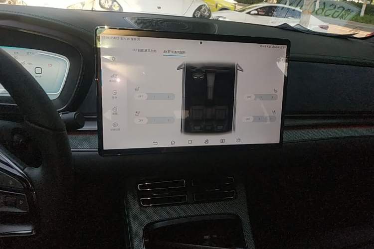 Used BYD Han 2022 EV 610 km All-Wheel-Drive Qianshan Cui Limited Edition Audio And AC Panel