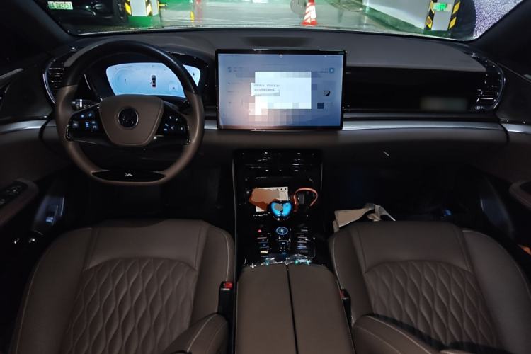 Used BYD Han 2022 DM-i 121KM Prestige Model Center Console