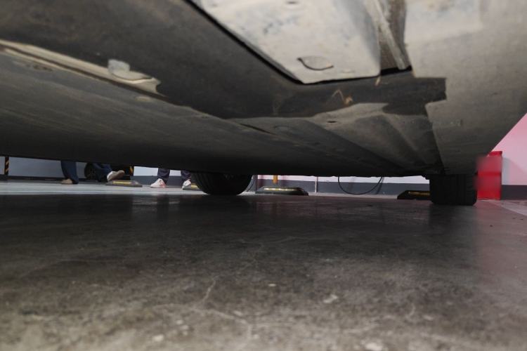 Used BYD Han 2022 EV 610 km All-Wheel-Drive Qianshan Cui Limited Edition Chassis Front Left