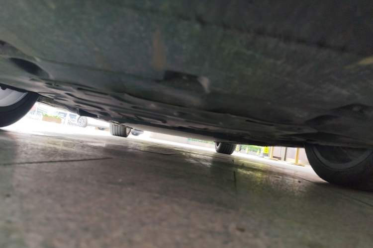 Used BYD Han 2022 EV 610 km All-Wheel-Drive Qianshan Cui Limited Edition Chassis Front