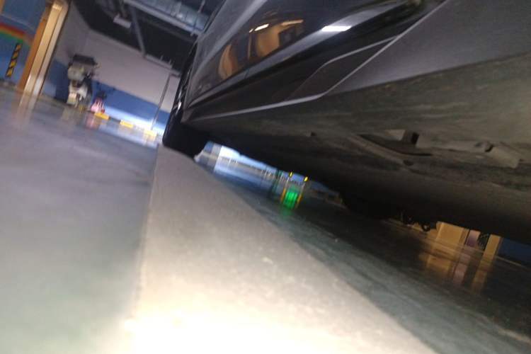 Used BYD Han 2022 EV 610 km All-Wheel-Drive Qianshan Cui Limited Edition Chassis Rear Left
