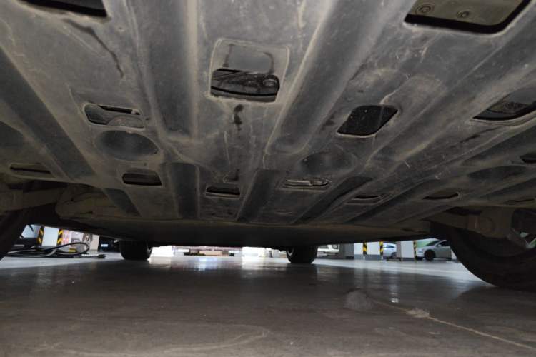 Used BYD Han 2022 EV 610 km All-Wheel-Drive Qianshan Cui Limited Edition Chassis Rear