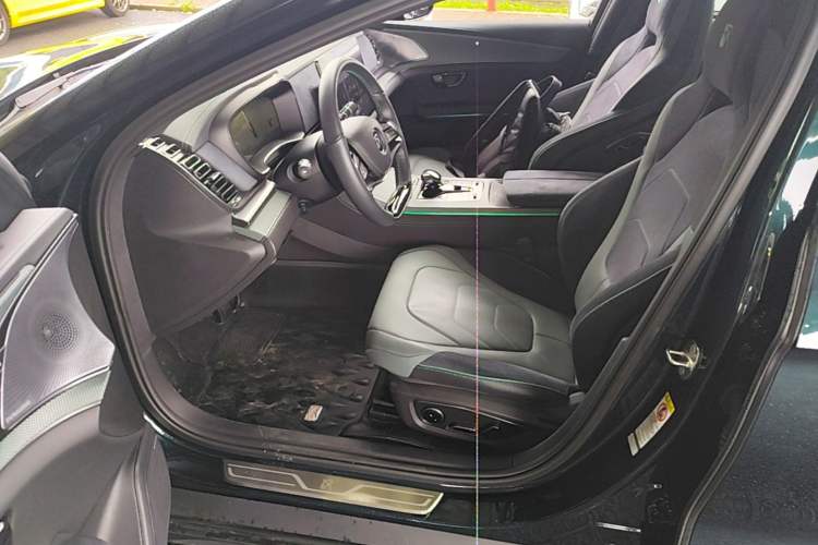 Used BYD Han 2022 EV 610 km All-Wheel-Drive Qianshan Cui Limited Edition Driver Seat