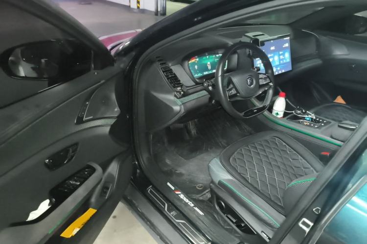 Used BYD Han 2022 EV 610 km All-Wheel-Drive Qianshan Cui Limited Edition Driver Seat