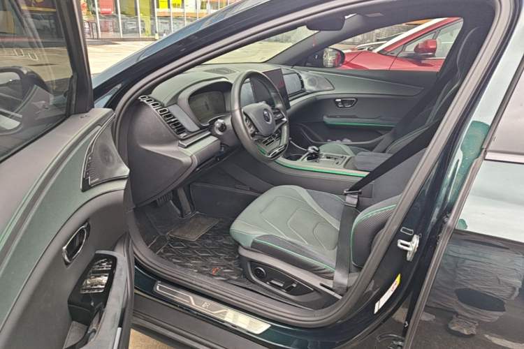 Used BYD Han 2022 EV 610 km All-Wheel-Drive Qianshan Cui Limited Edition Driver Seat