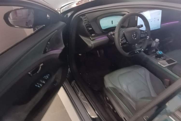 Used BYD Han 2022 EV 610 km All-Wheel-Drive Qianshan Cui Limited Edition Driver Seat