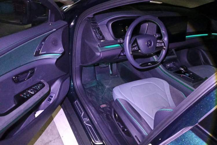 Used BYD Han 2022 EV 610 km All-Wheel-Drive Qianshan Cui Limited Edition Driver Seat