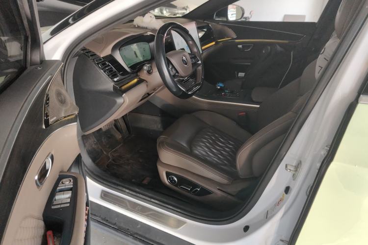 Used BYD Han 2022 DM-i 121KM Luxury Model Driver Seat
