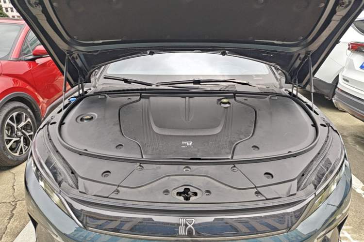 Used BYD Han 2022 EV 610 km All-Wheel-Drive Qianshan Cui Limited Edition Engine Bay