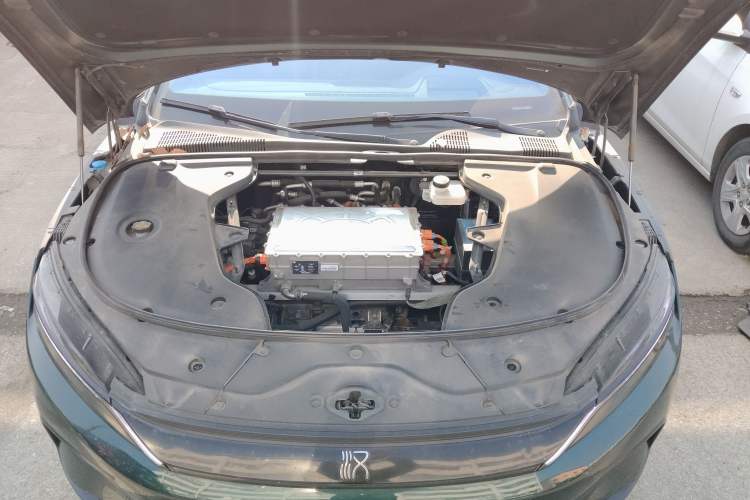 Used BYD Han 2022 EV 610 km All-Wheel-Drive Qianshan Cui Limited Edition Engine Bay