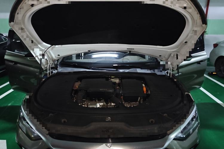Used BYD Han 2022 DM-i 121KM Prestige Model Engine Bay