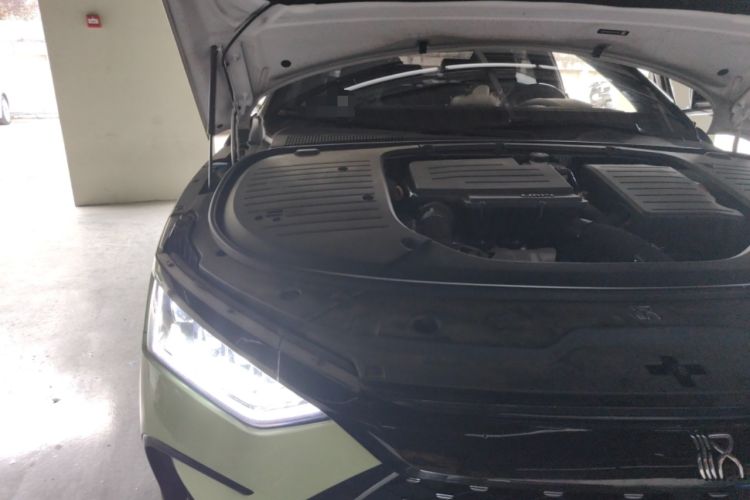 Used BYD Han 2022 DM-i 121KM Luxury Model Engine Bay Right